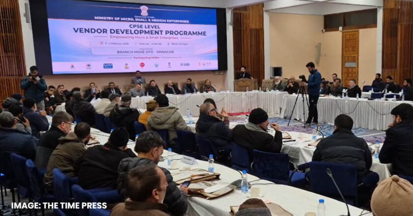 कश्मीर में आयोजित कार्यक्रम में स्थानीय एमएसएमई के लिए पीएसयू खरीद के अवसरों पर प्रकाश डाला गया